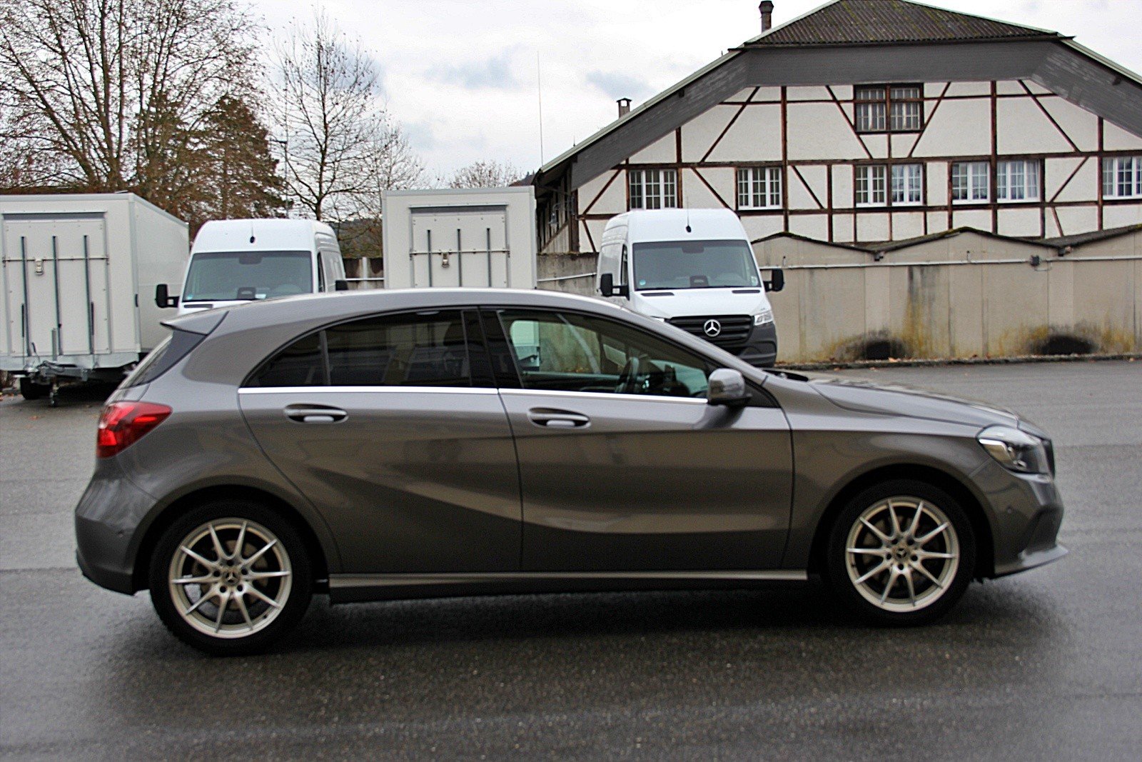 MERCEDES-BENZ A 180 Urban 7G-DCT, Benzin, Occasion / Gebraucht, Automat - 6