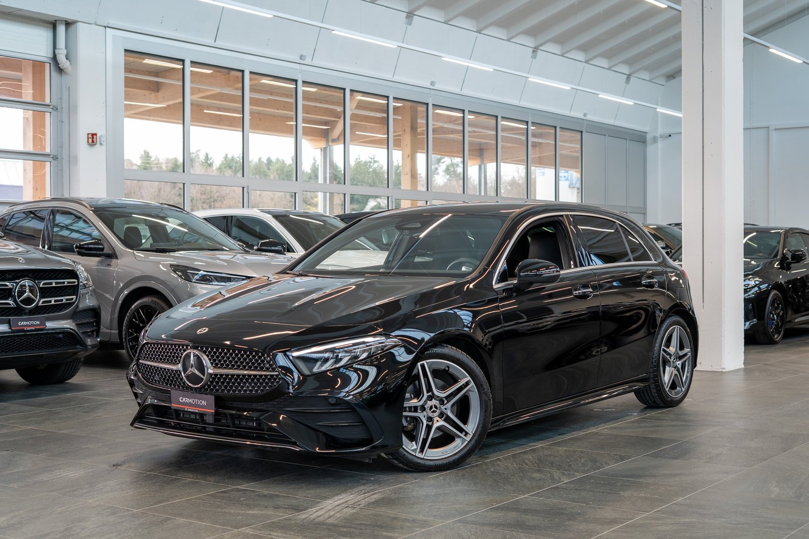 MERCEDES-BENZ A 180 AMG Line / Facelift / Ambiente-beleuchtung / Rückfahrk