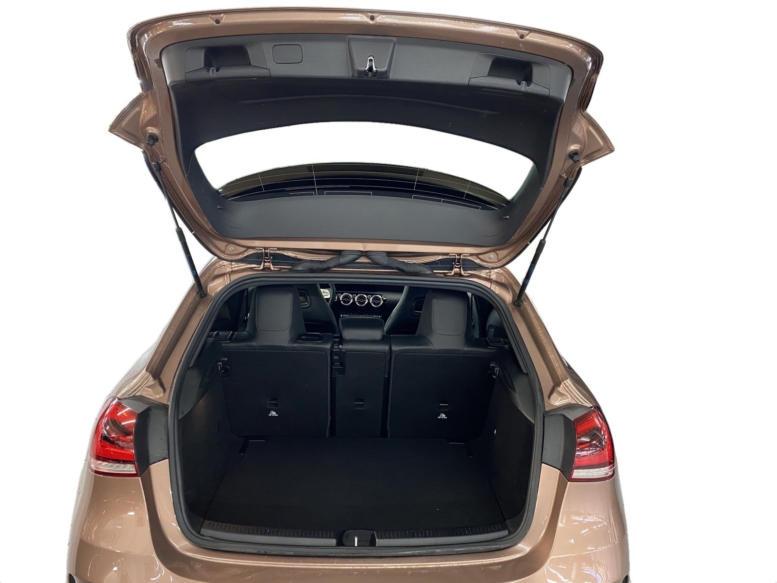 MERCEDES-BENZ A 180 Night Star AMG Line, Benzin, Occasion / Gebraucht, Automatik - 5