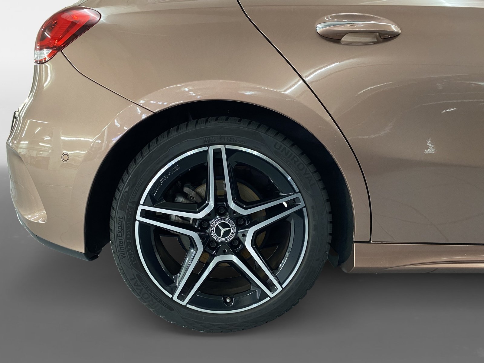 MERCEDES-BENZ A 180 Night Star AMG Line, Benzin, Occasion / Gebraucht, Automatik - 6