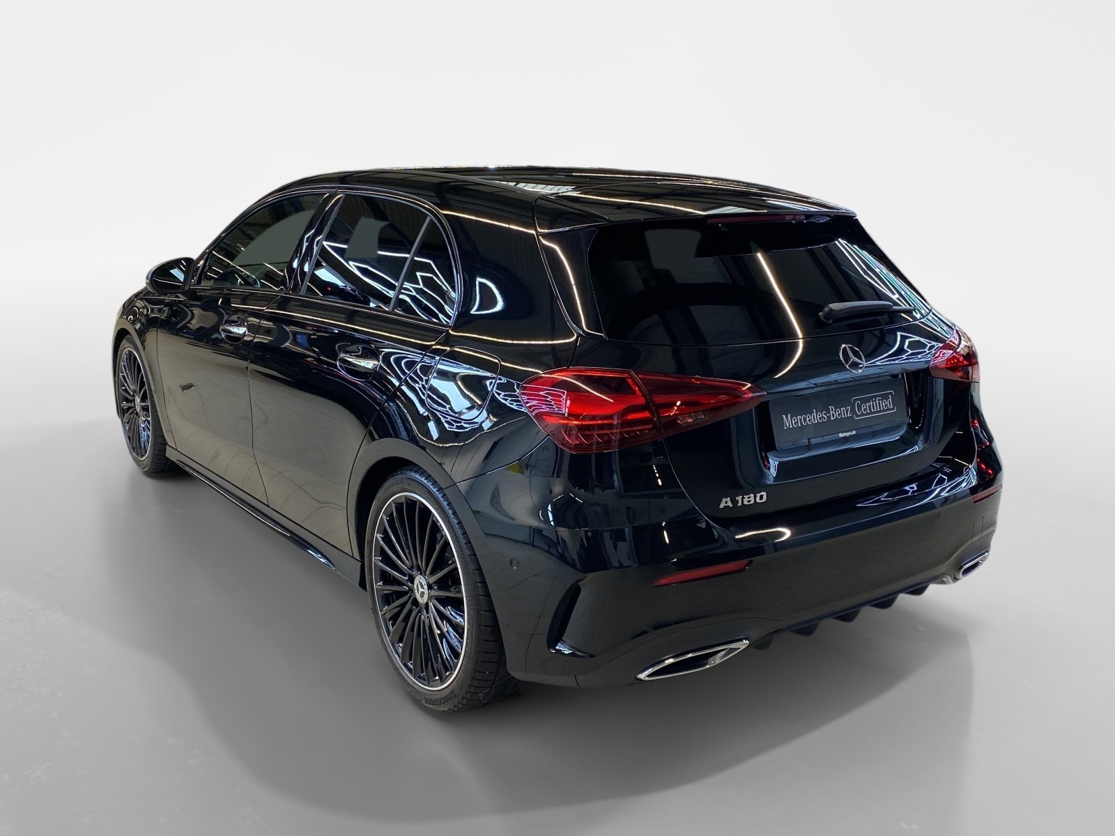 MERCEDES-BENZ A 180 AMG Line, Hybride Léger Essence/Électricité, Occasion / Utilisé, Automatique - 4