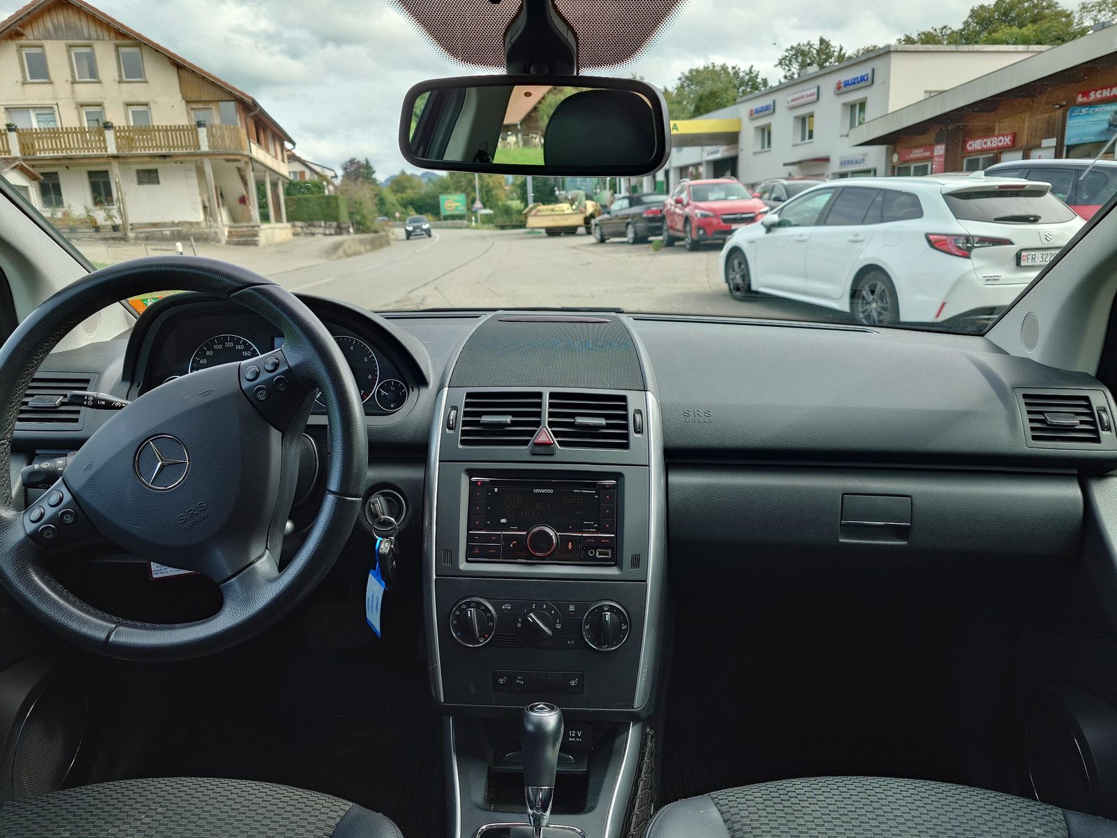 MERCEDES-BENZ A 180 Elegance, Petrol, Second hand / Used, Automatic - 5