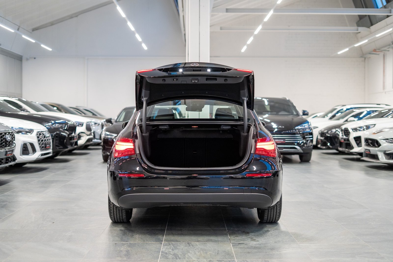 MERCEDES-BENZ A 180 Progressive Limousine / Facelift / Rückfahrkamera / Ab, Petrol, Second hand / Used, Automatic - 6