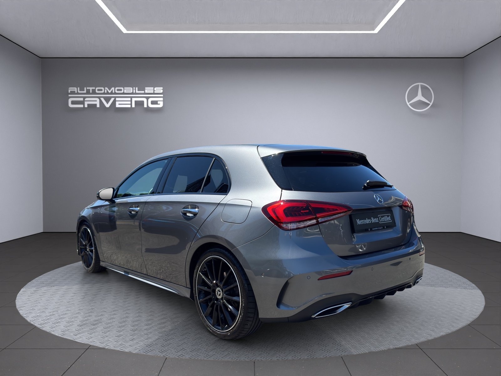 MERCEDES-BENZ A 180 Night Star AMG Line 7G-DCT, Benzin, Occasion / Gebraucht, Automat - 3