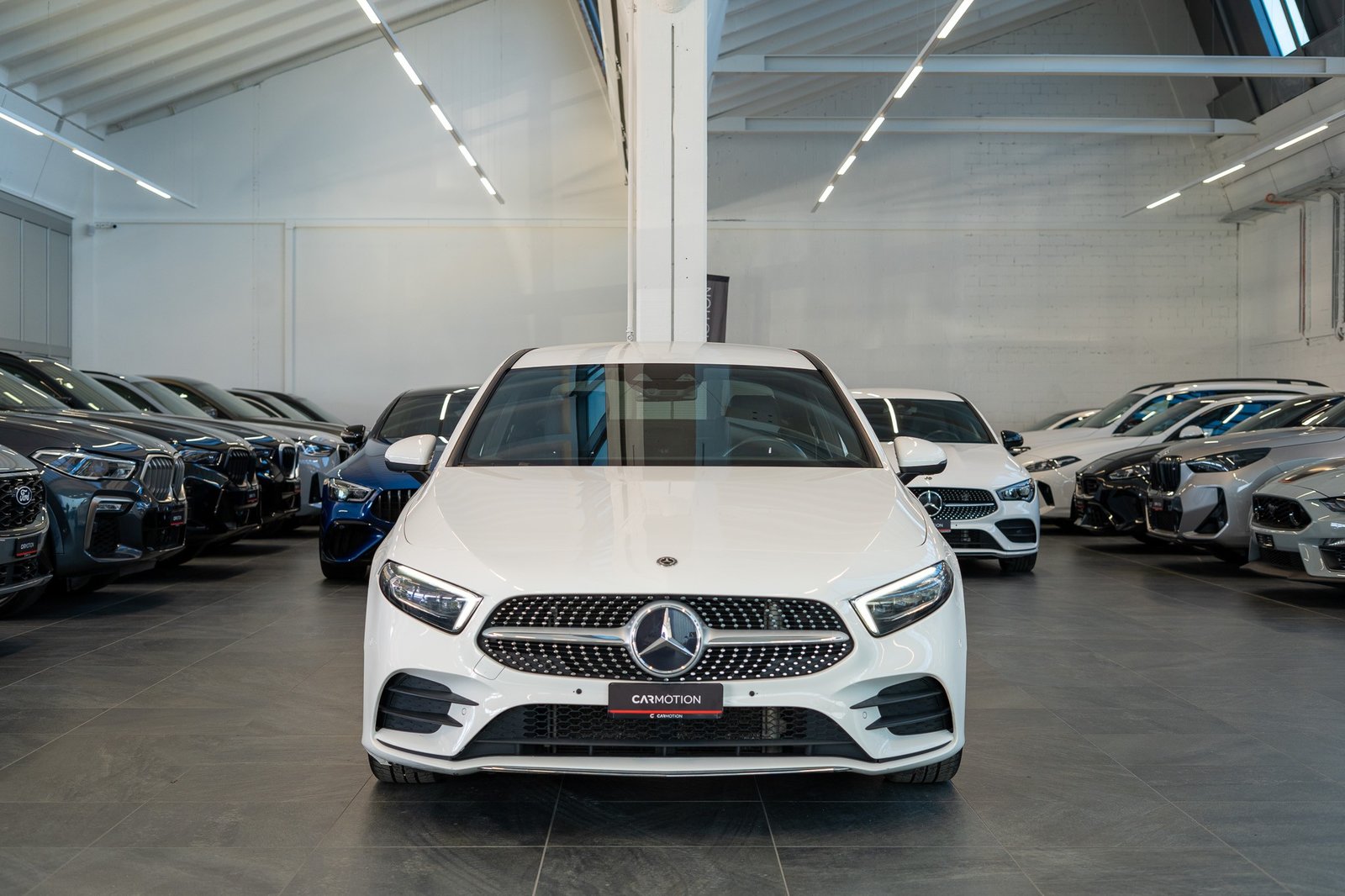 MERCEDES-BENZ A 180 AMG Line Limousine, Benzin, Occasion / Gebraucht, Automatik - 2