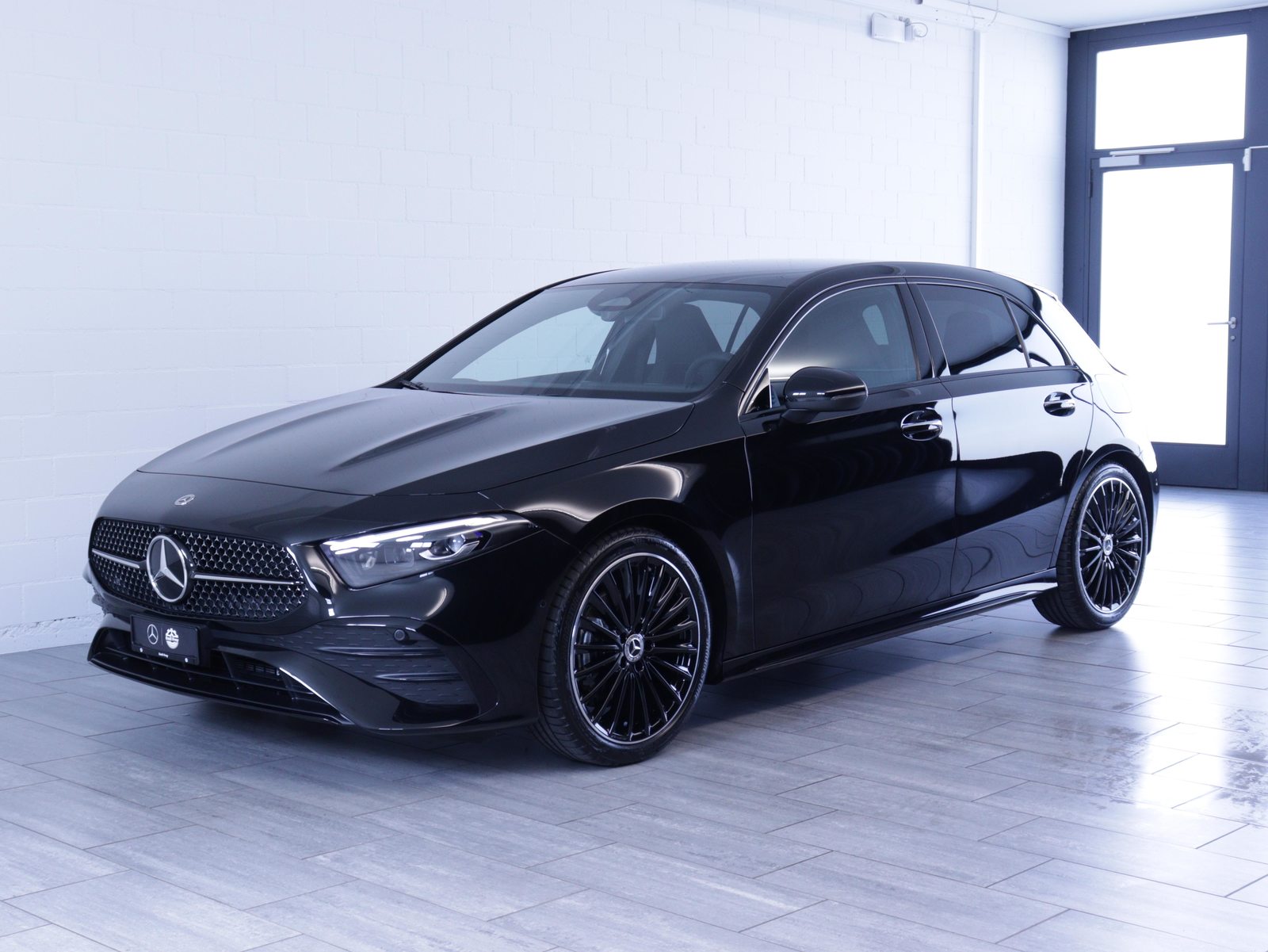 MERCEDES-BENZ A 180 Night Star AMG Line