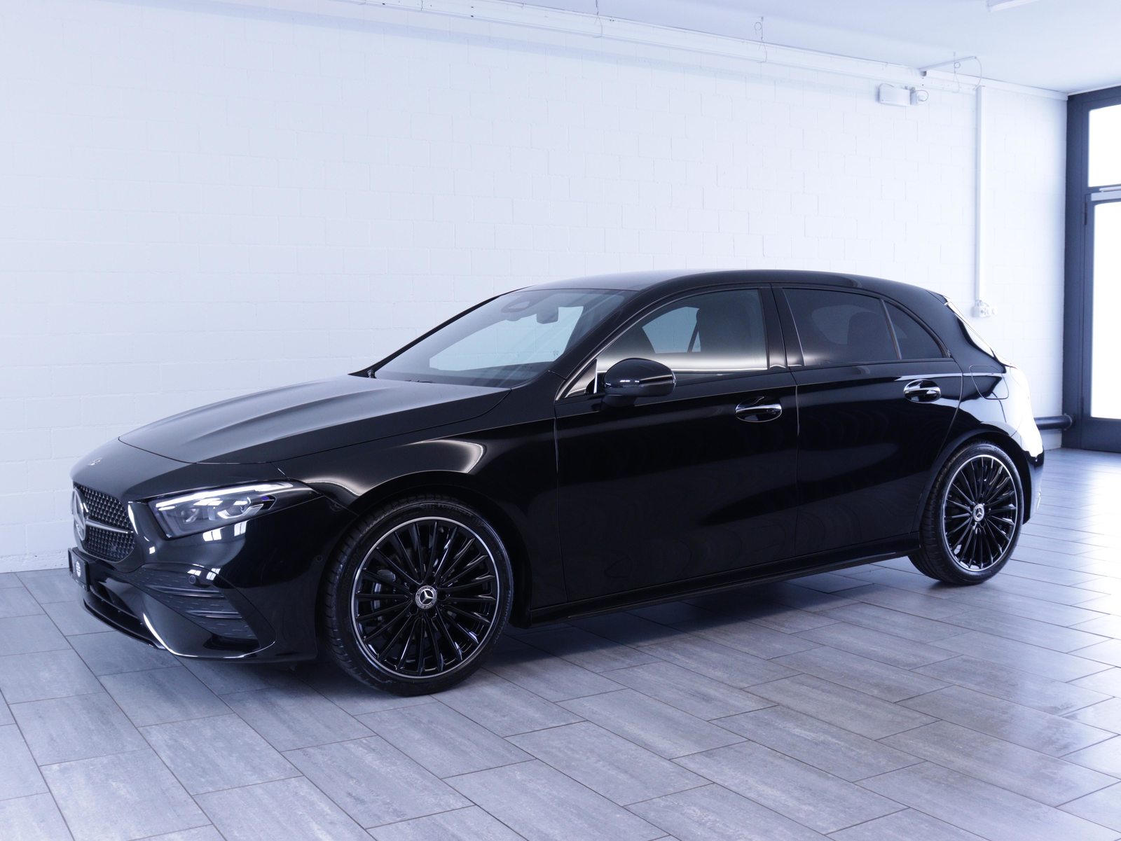MERCEDES-BENZ A 180 Night Star AMG Line, Hybride Leggero Benzina/Elettrica, Occasioni / Usate, Automatico - 2