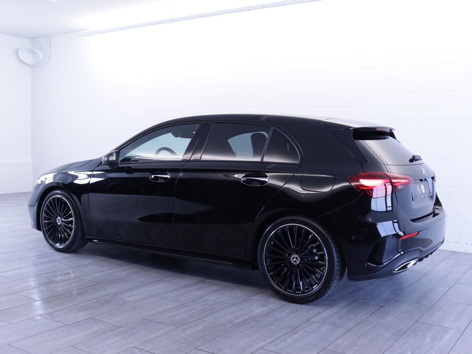 MERCEDES-BENZ A 180 Night Star AMG Line, Hybride Leggero Benzina/Elettrica, Occasioni / Usate, Automatico - 3