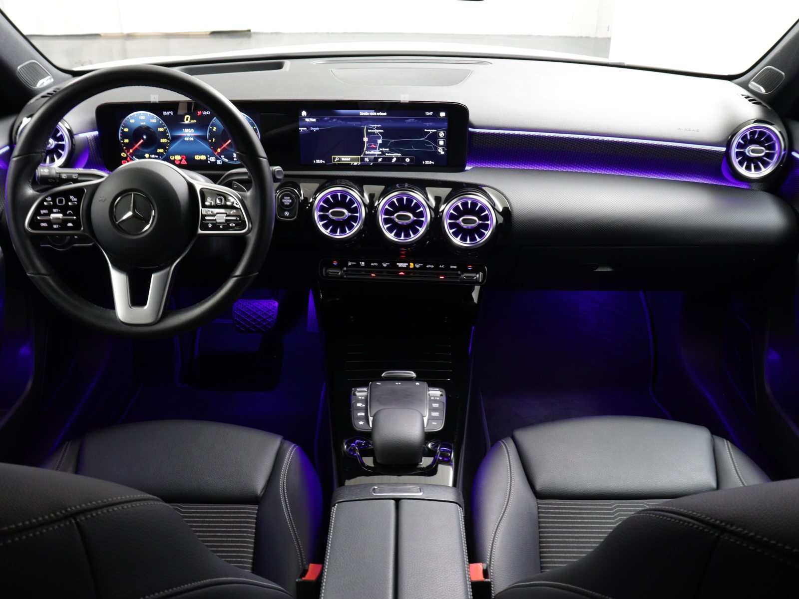 MERCEDES-BENZ A 180 Night Star, Benzin, Occasion / Gebraucht, Automatik - 7