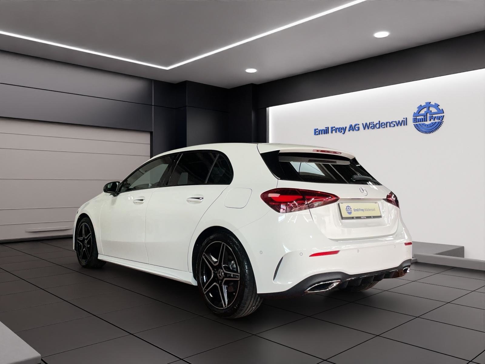 MERCEDES-BENZ A 180 Night Star AMG Line, Mild-Hybrid Benzin/Elektro, Occasion / Gebraucht, Automatik - 4