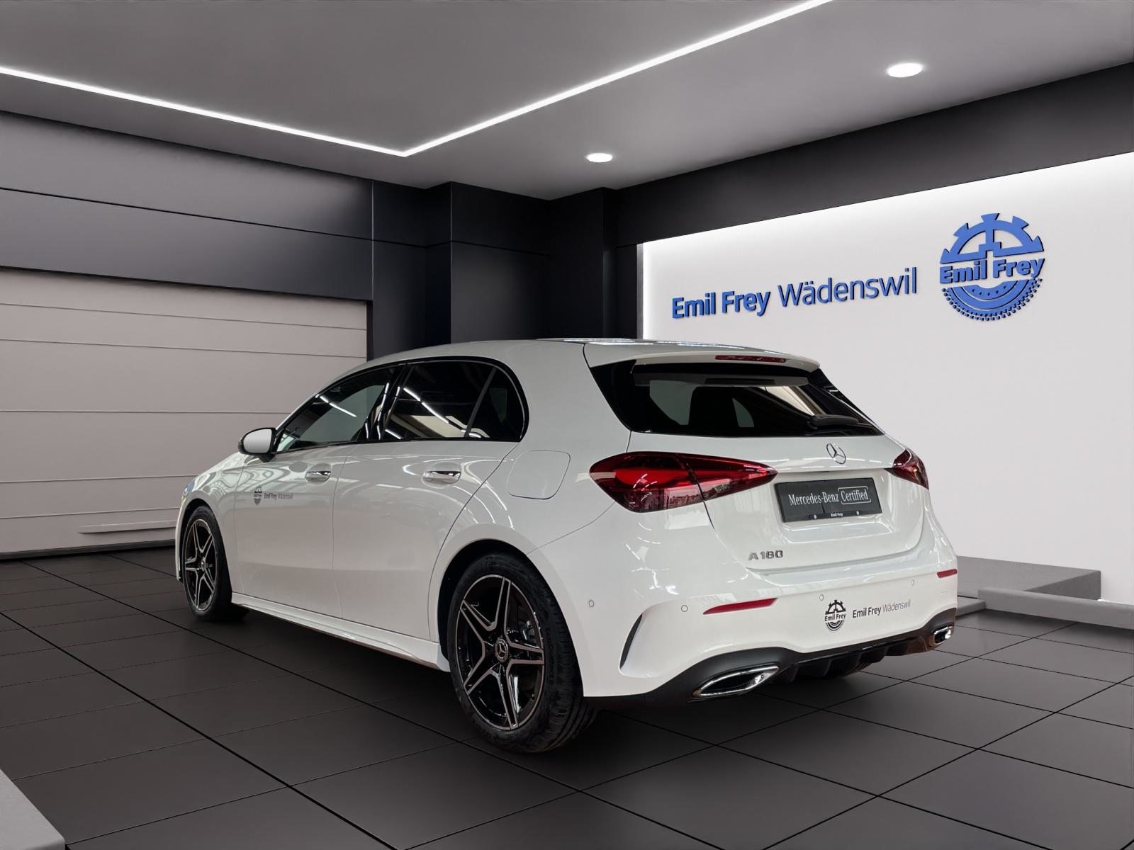 MERCEDES-BENZ A 180 Night Star AMG Line, Mild-Hybrid Petrol/Electric, Second hand / Used, Automatic - 3