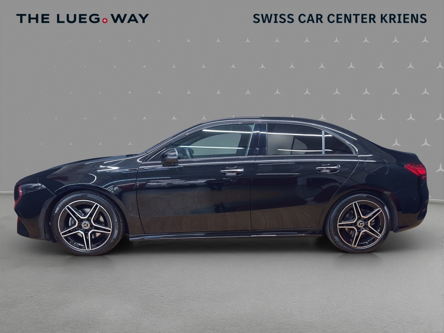 MERCEDES-BENZ A 180 - AMG / Rückfahrkamera / Volldigitales