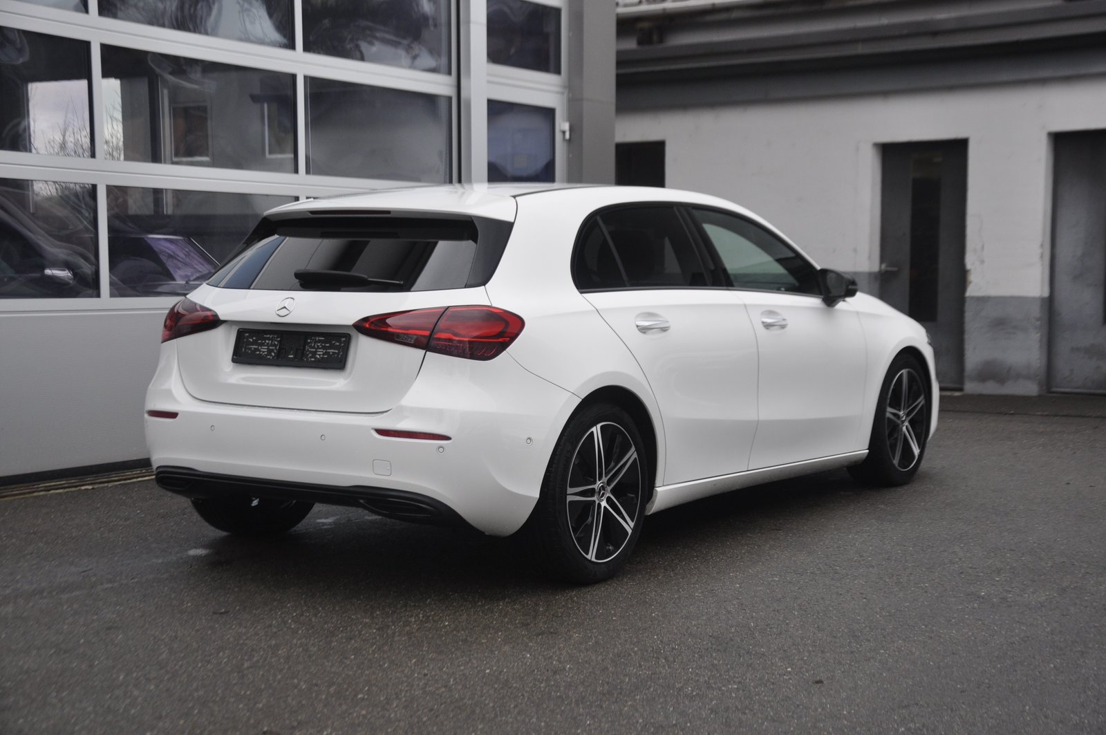 MERCEDES-BENZ A 180 7G-DCT Night Star, Hybride Leggero Benzina/Elettrica, Occasioni / Usate, Automatico - 3