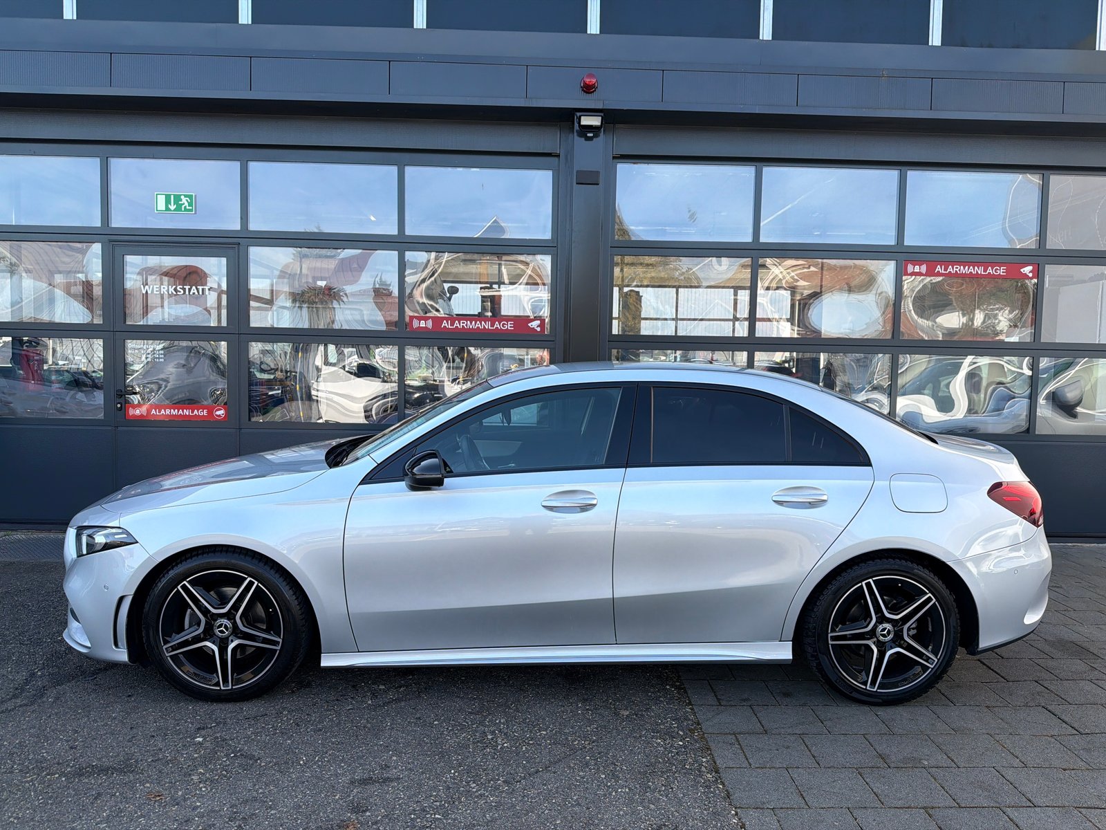 MERCEDES-BENZ A 180 d AMG Line 7G-DCT, Diesel, Occasion / Utilisé, Automatique - 3