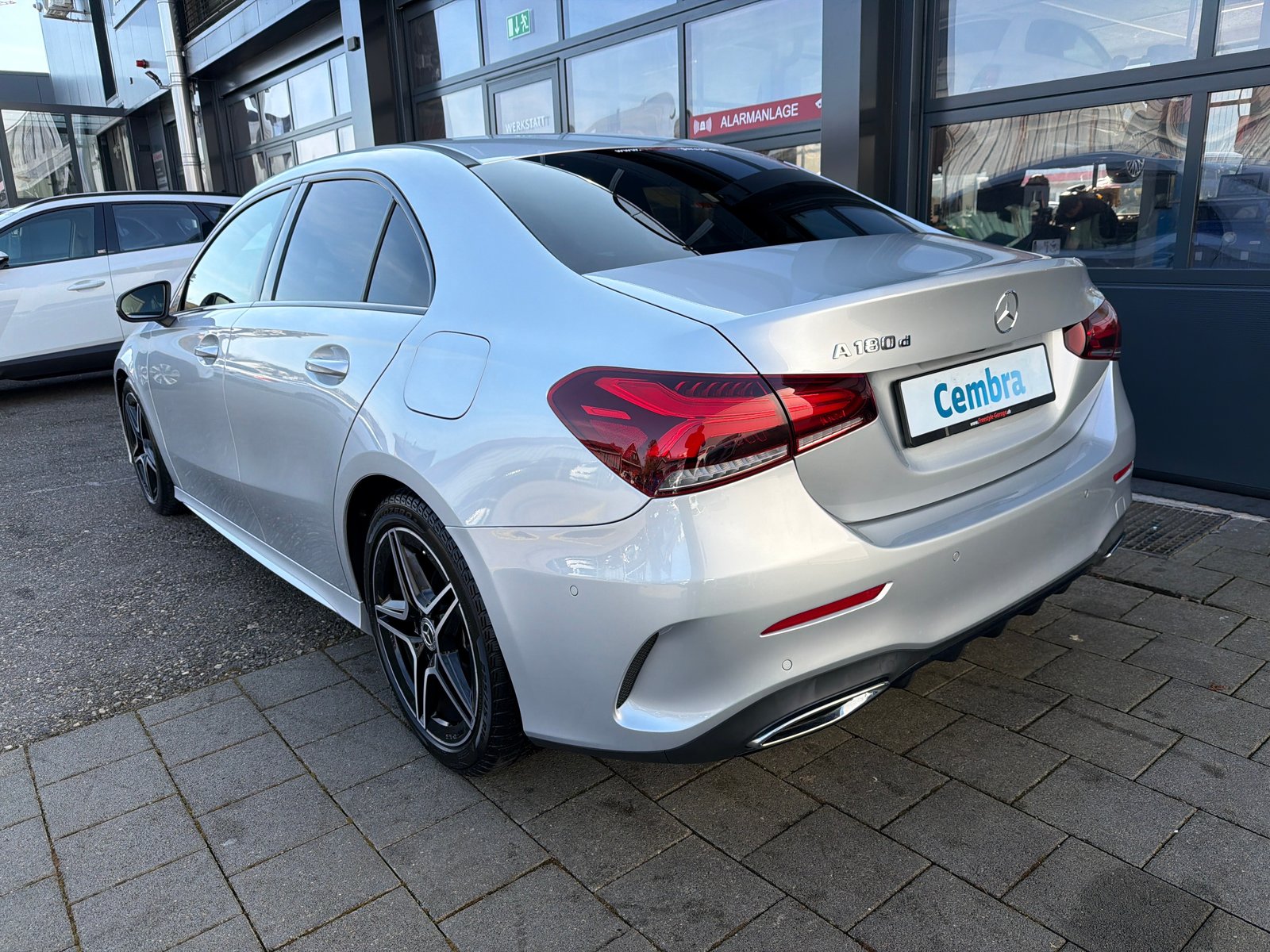 MERCEDES-BENZ A 180 d AMG Line 7G-DCT, Diesel, Occasion / Utilisé, Automatique - 4