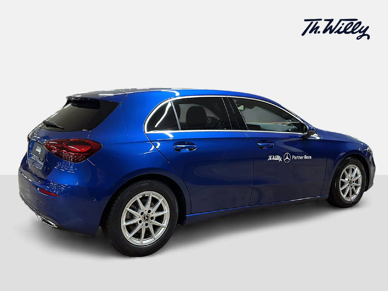 MERCEDES-BENZ A 180 Progressive, Mild-Hybrid Benzin/Elektro, Occasion / Gebraucht, Automatik - 5