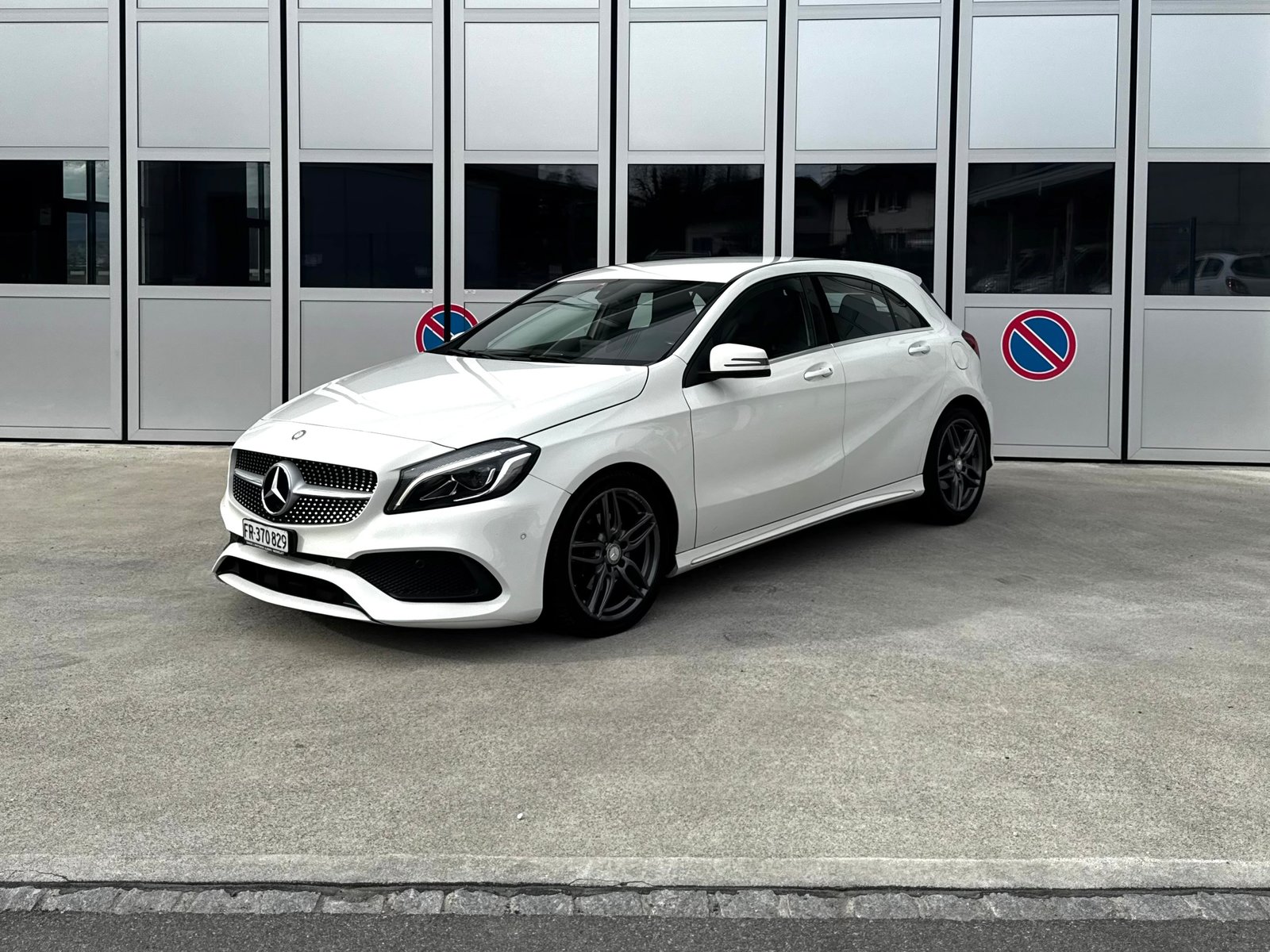 MERCEDES-BENZ A 180 AMG Line 7G-DCT, Benzina, Occasioni / Usate, Automatico - 2