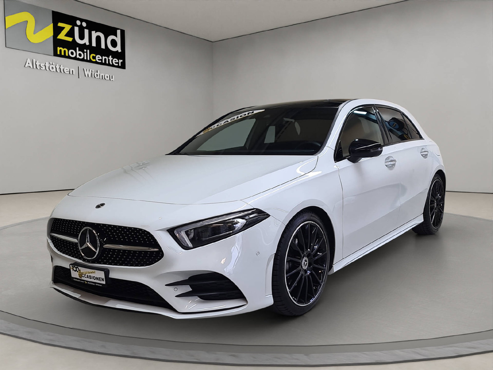 MERCEDES-BENZ A 180 Night Star AMG Line