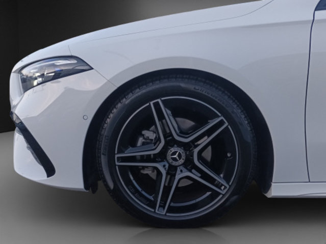 MERCEDES-BENZ A 180, Hybride Léger Essence/Électricité, Occasion / Utilisé, Automatique - 6