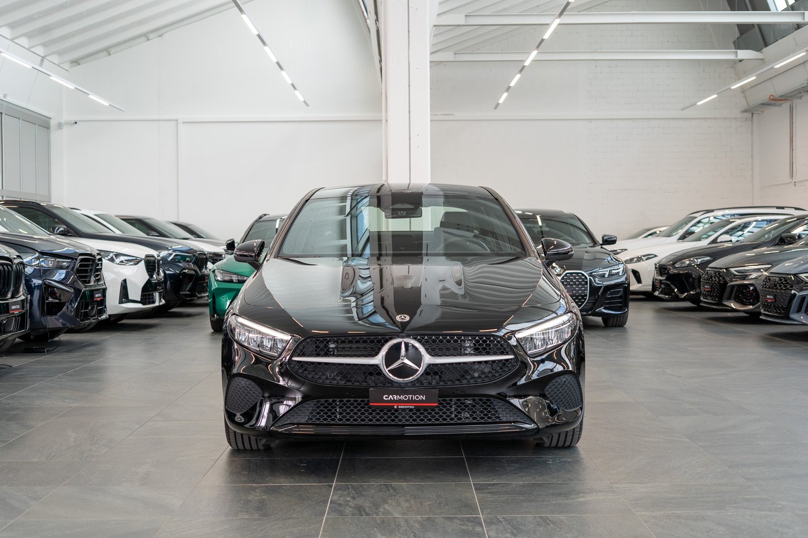MERCEDES-BENZ A 180 Progressive Limousine / Facelift / Rück, Benzin, Occasion / Gebraucht, Automatik - 2