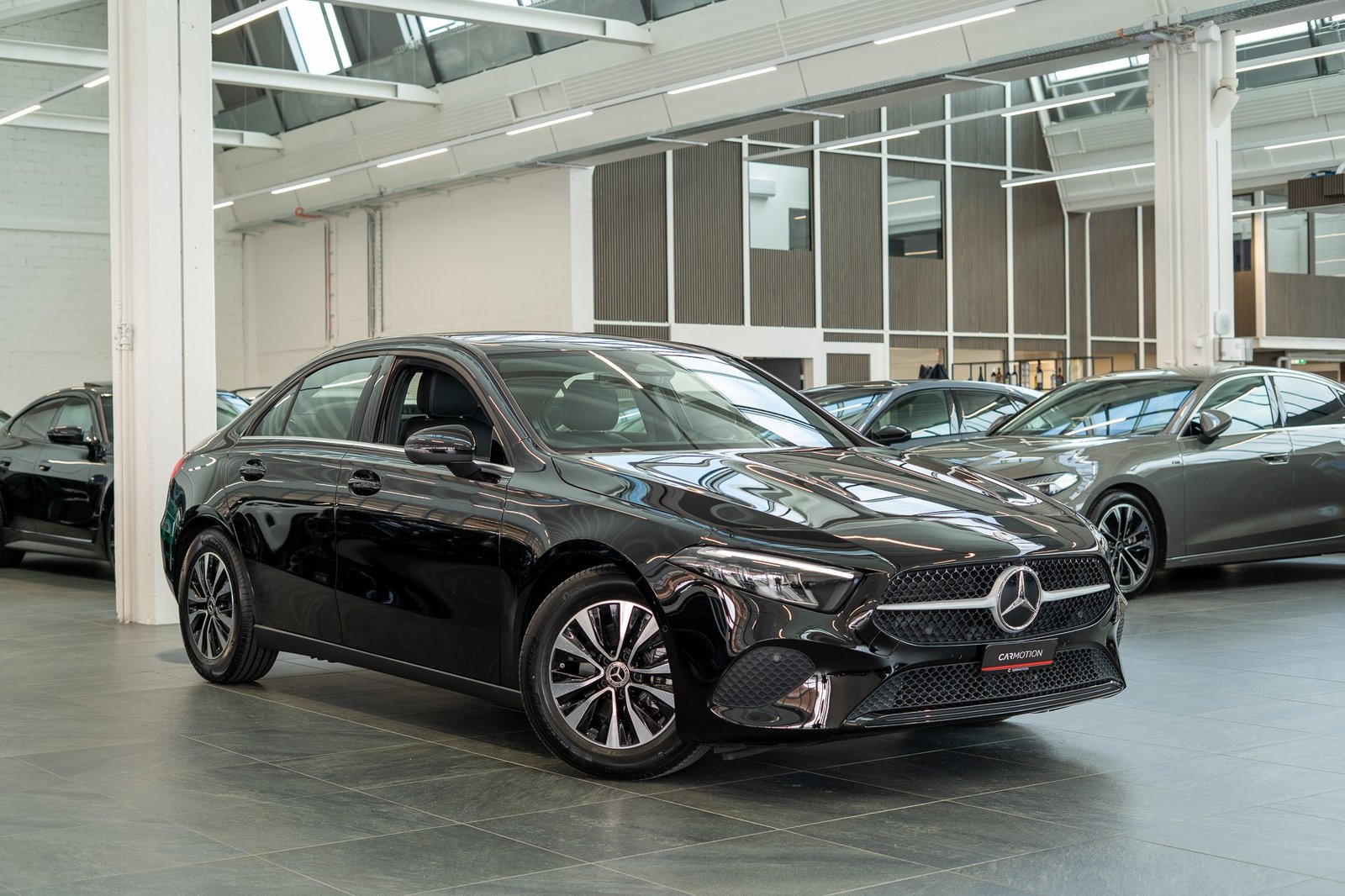 MERCEDES-BENZ A 180 Progressive Limousine / Facelift / Rück, Benzin, Occasion / Gebraucht, Automatik - 3
