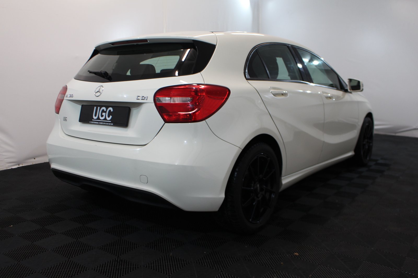 MERCEDES-BENZ A 180 CDI BlueEF Edition, Diesel, Occasion / Gebraucht, Handschaltung - 6