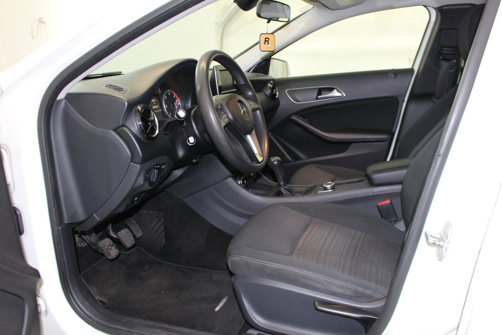 MERCEDES-BENZ A 180 CDI BlueEF Edition, Diesel, Occasion / Gebraucht, Handschaltung - 7