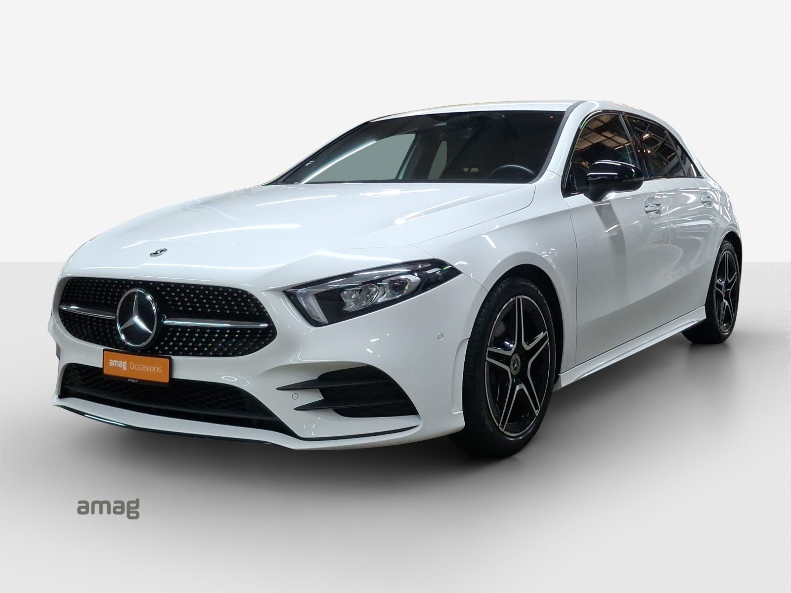MERCEDES-BENZ A 180 Night Star AMG Line