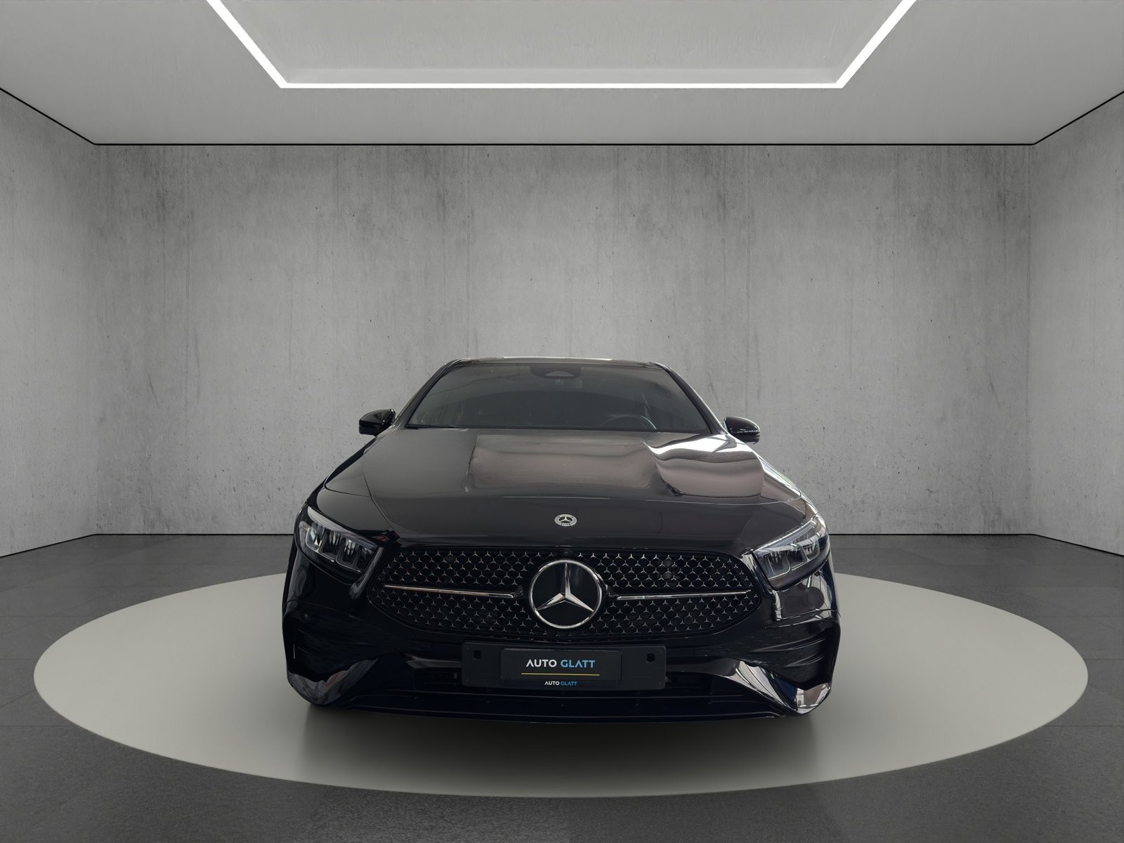 MERCEDES-BENZ A 180 7G-DCT AMG Line Night Star Pano-Burmeste, Mild-Hybrid Benzin/Elektro, Occasion / Gebraucht, Automatik - 7