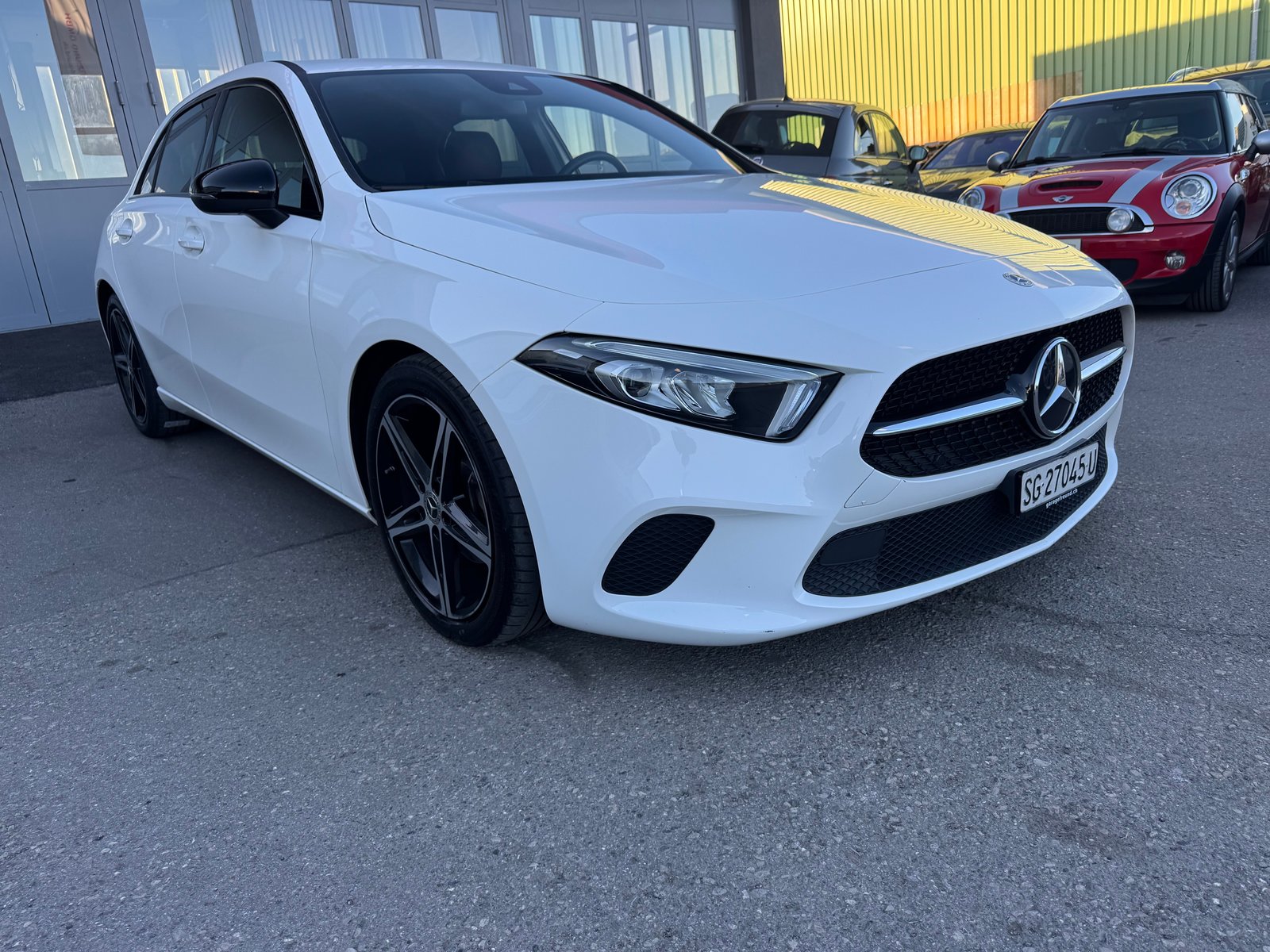 MERCEDES-BENZ A 180 Night Star 7G-DCT, Benzin, Occasion / Gebraucht, Automatik - 2