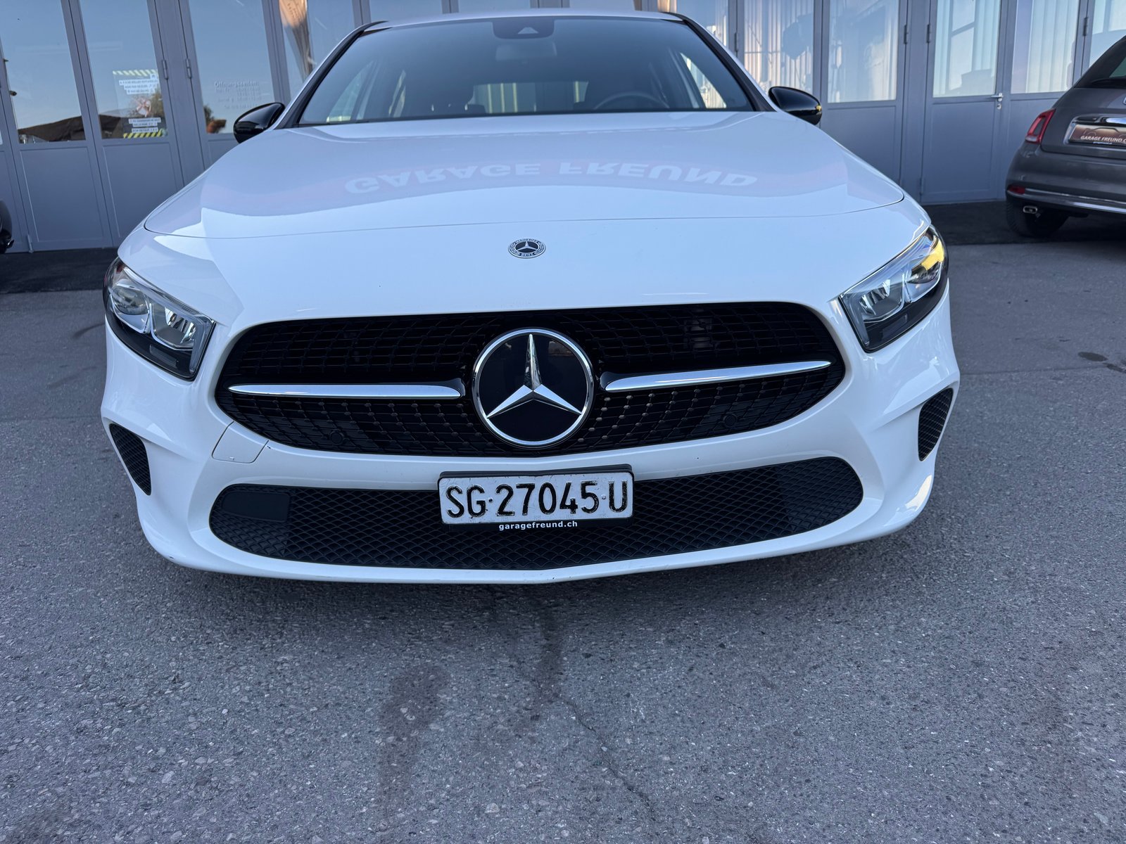MERCEDES-BENZ A 180 Night Star 7G-DCT, Benzin, Occasion / Gebraucht, Automatik - 3