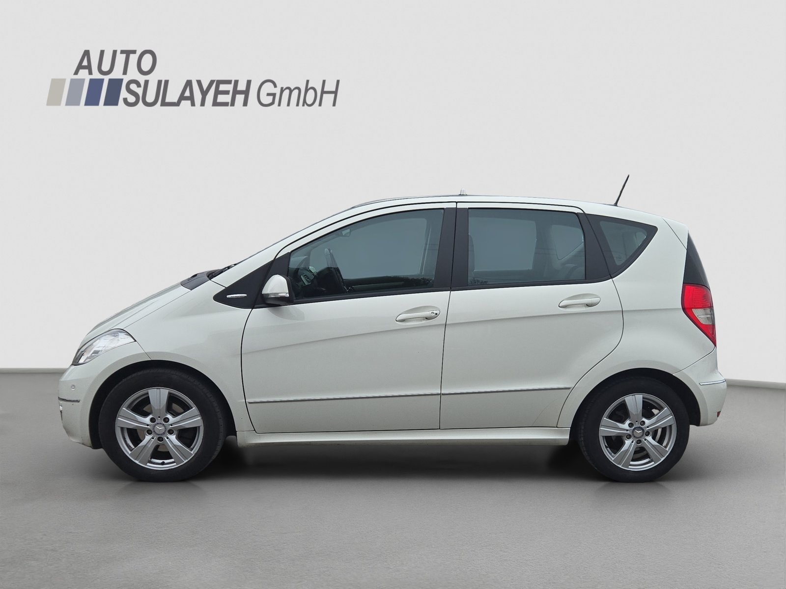MERCEDES-BENZ A 180 Avantgarde Selection Autotronic, Benzin, Occasion / Gebraucht, Automatik - 2