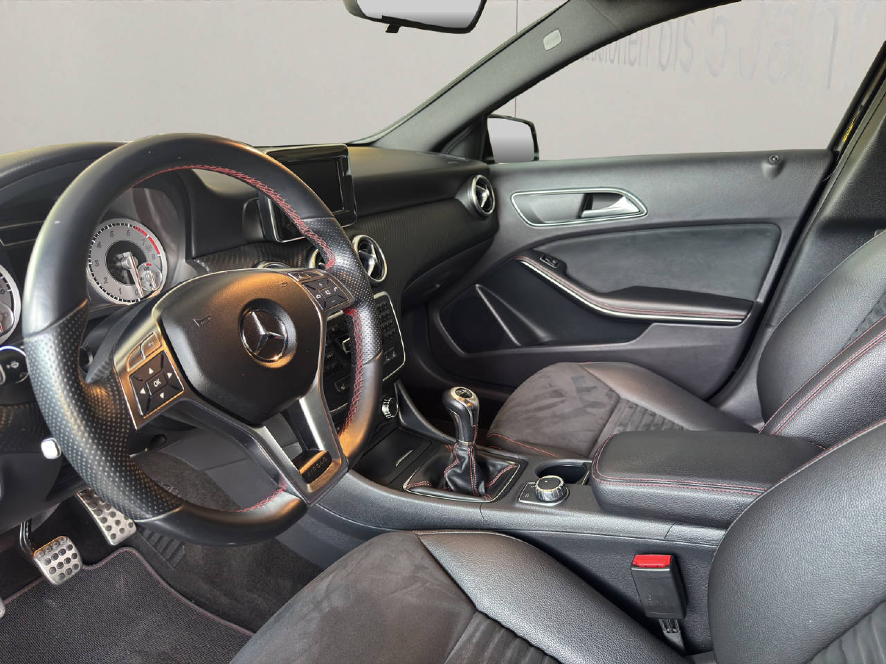 MERCEDES-BENZ A 180 AMG Line, Benzin, Occasion / Gebraucht, Handschaltung - 5