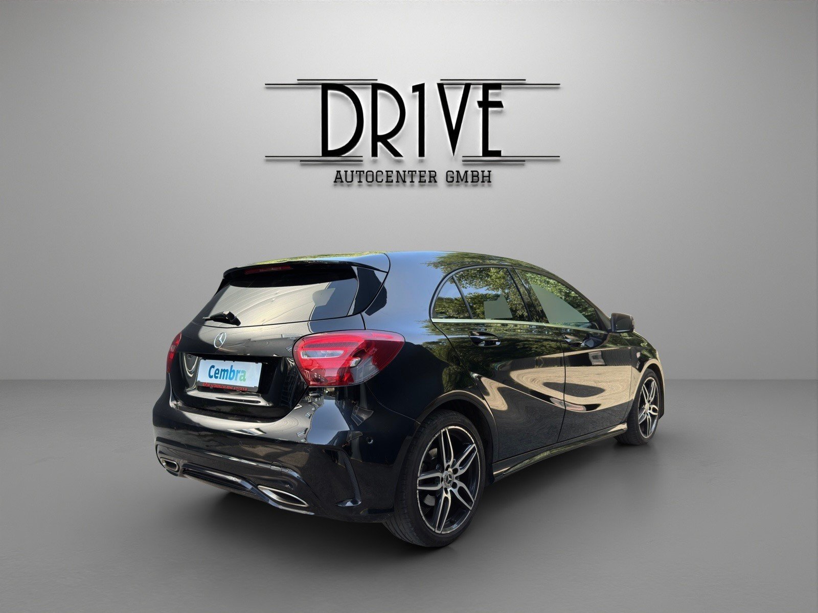 MERCEDES-BENZ A 180 AMG Line 7G-DCT, Benzin, Occasion / Gebraucht, Automatik - 5