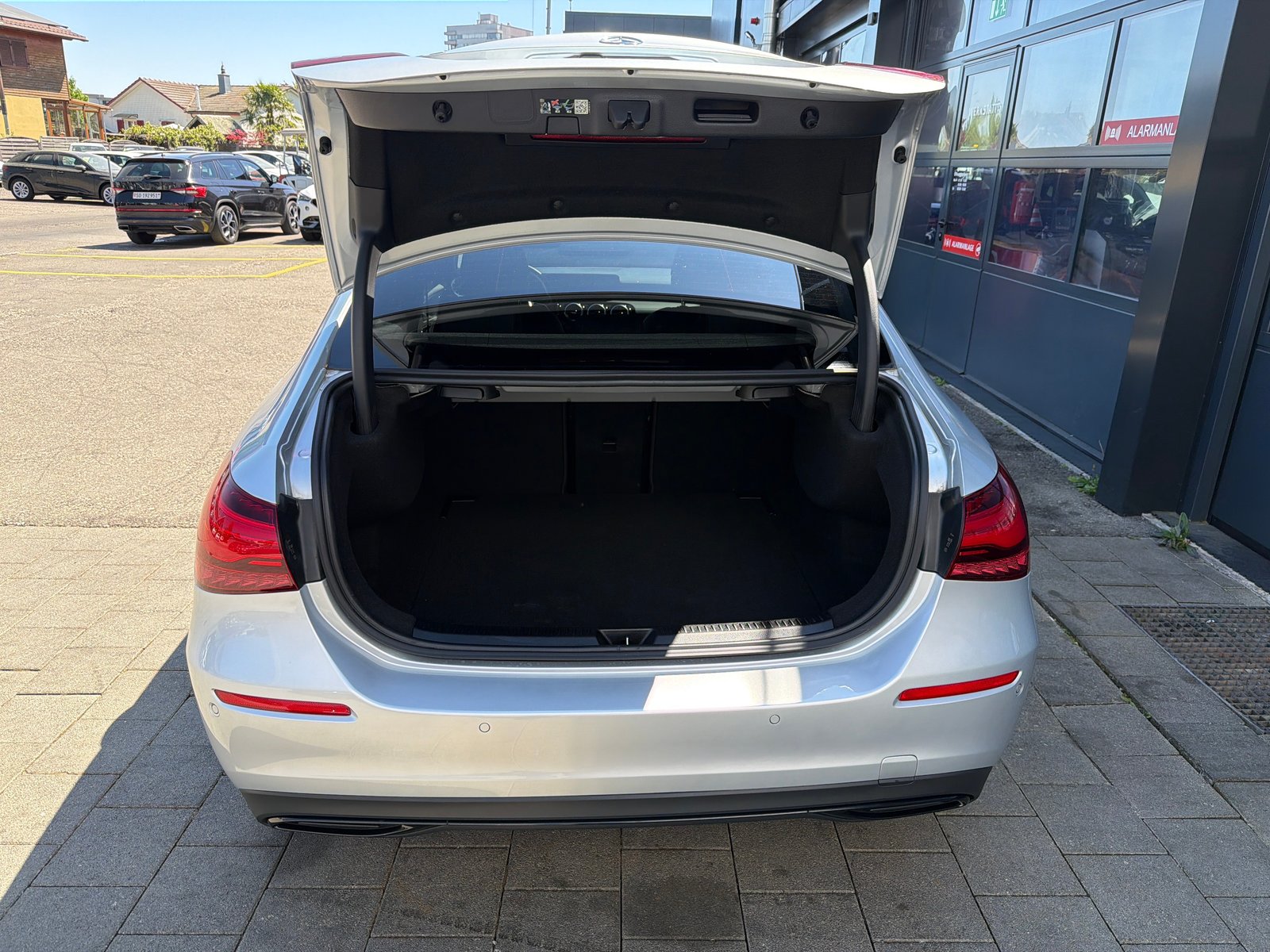 MERCEDES-BENZ A 180 Progressive 7G-DCT, Essence, Occasion / Utilisé, Automatique - 6