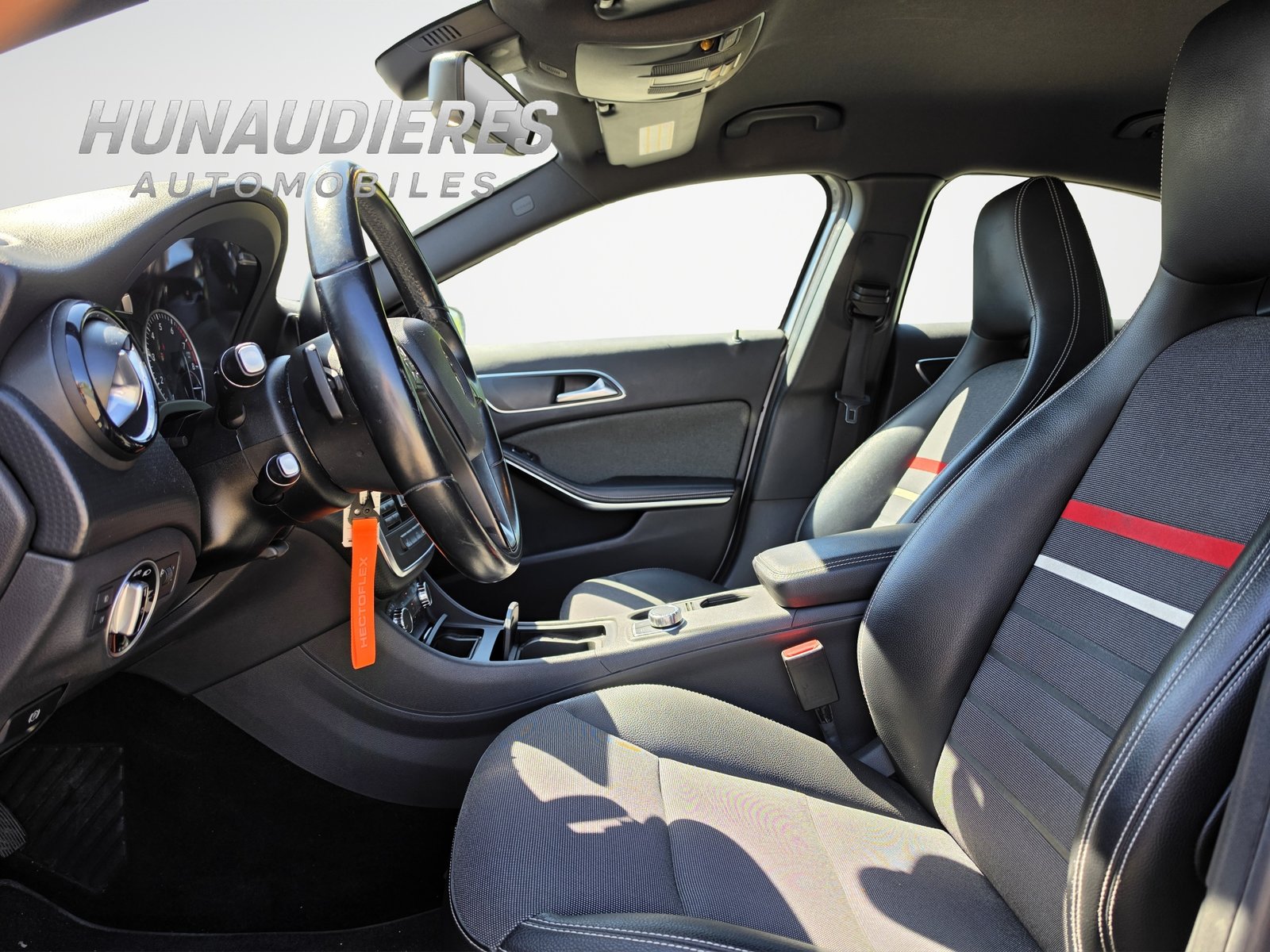 MERCEDES-BENZ A 180 Style 7G-DCT, Essence, Occasion / Utilisé, Automatique - 6
