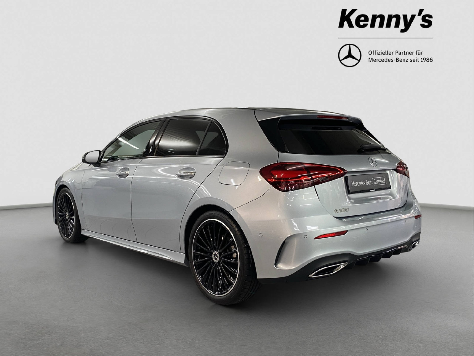 MERCEDES-BENZ A 180 AMG Line, Mild-Hybrid Petrol/Electric, Second hand / Used, Automatic - 4