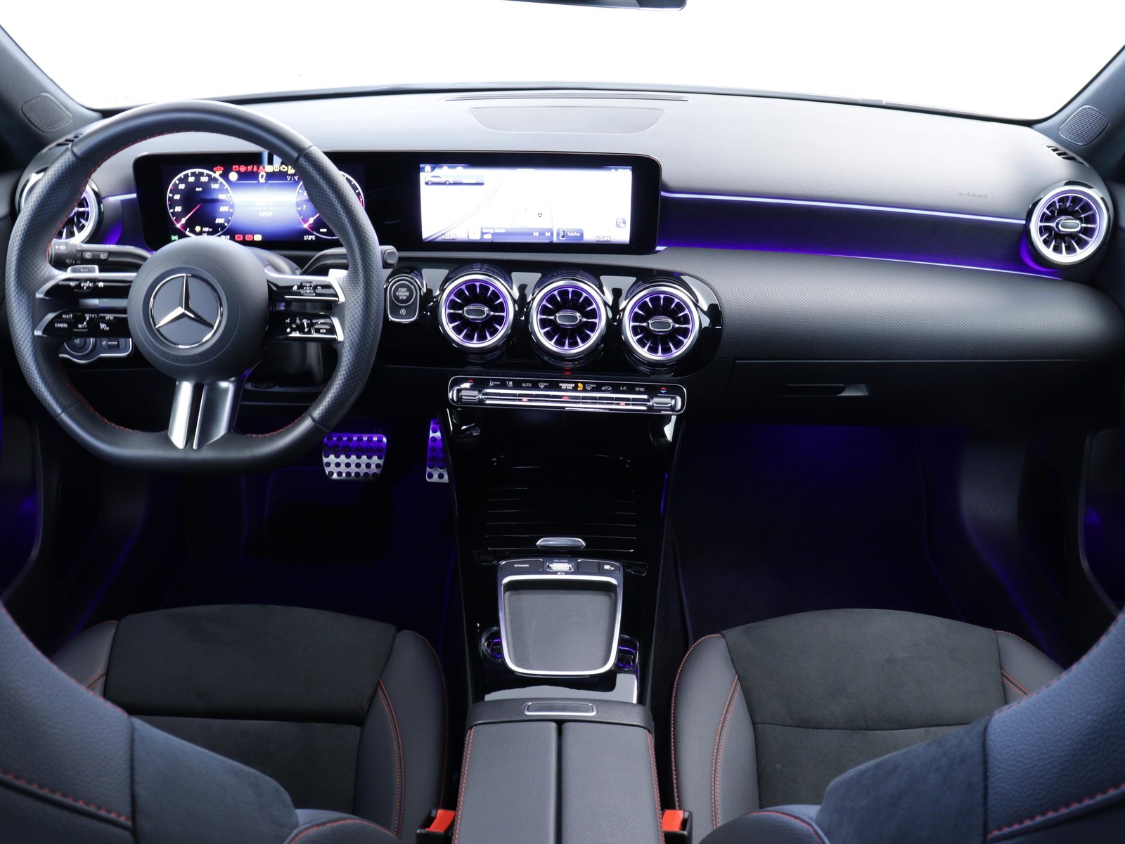 MERCEDES-BENZ A 180 AMG Line, Mild-Hybrid Benzin/Elektro, Occasion / Gebraucht, Automatik - 5