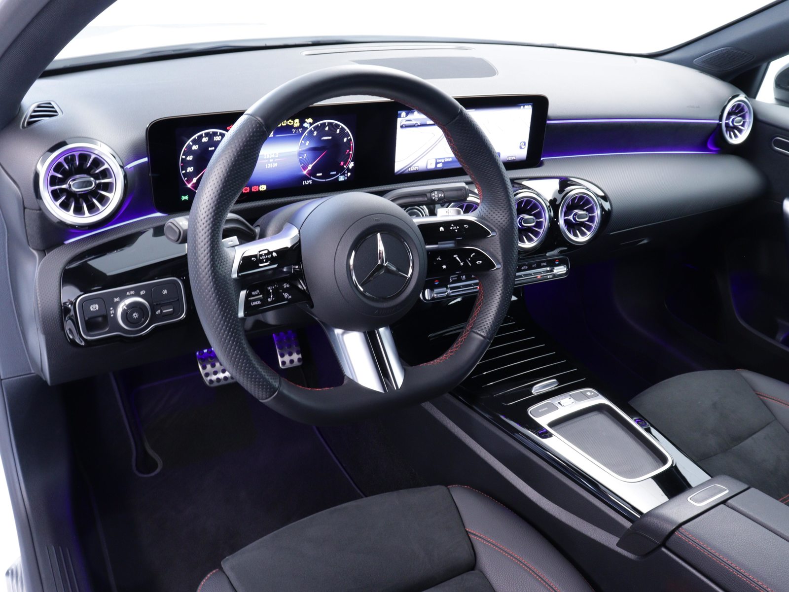 MERCEDES-BENZ A 180 AMG Line, Mild-Hybrid Benzin/Elektro, Occasion / Gebraucht, Automatik - 6