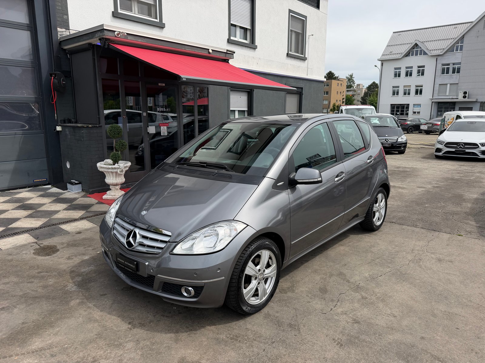 MERCEDES-BENZ A 180 Avantgarde Selection Autotronic, Benzin, Occasion / Gebraucht, Automatik - 3