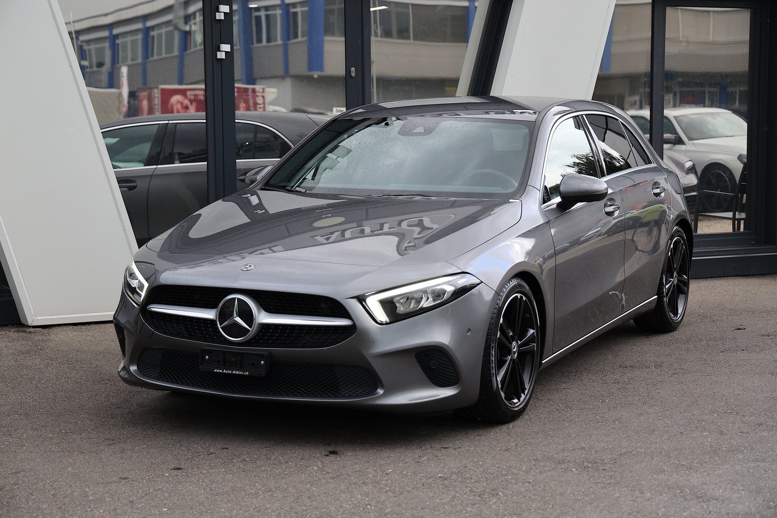 MERCEDES-BENZ A 180 Progressive 7G-DCT, Benzin, Occasion / Gebraucht, Automatik - 2