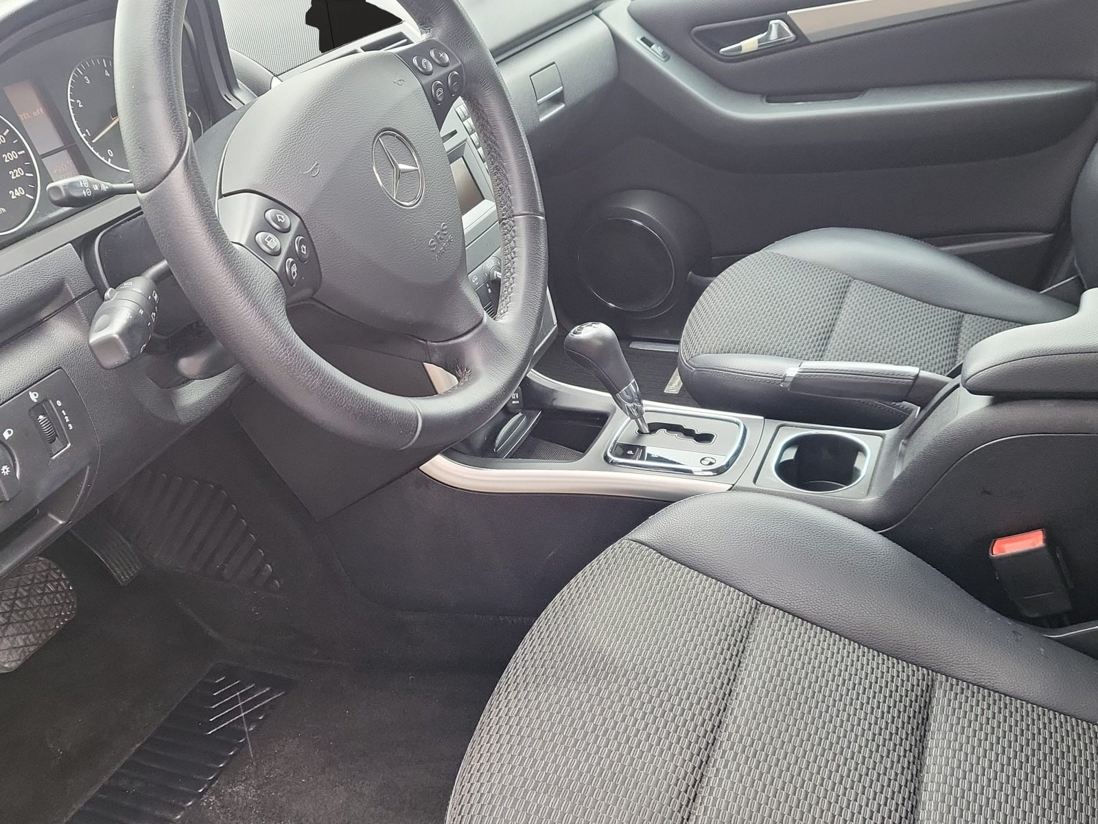 MERCEDES-BENZ A 180 Avantgarde Selection Autotronic, Benzin, Occasion / Gebraucht, Automatik - 5