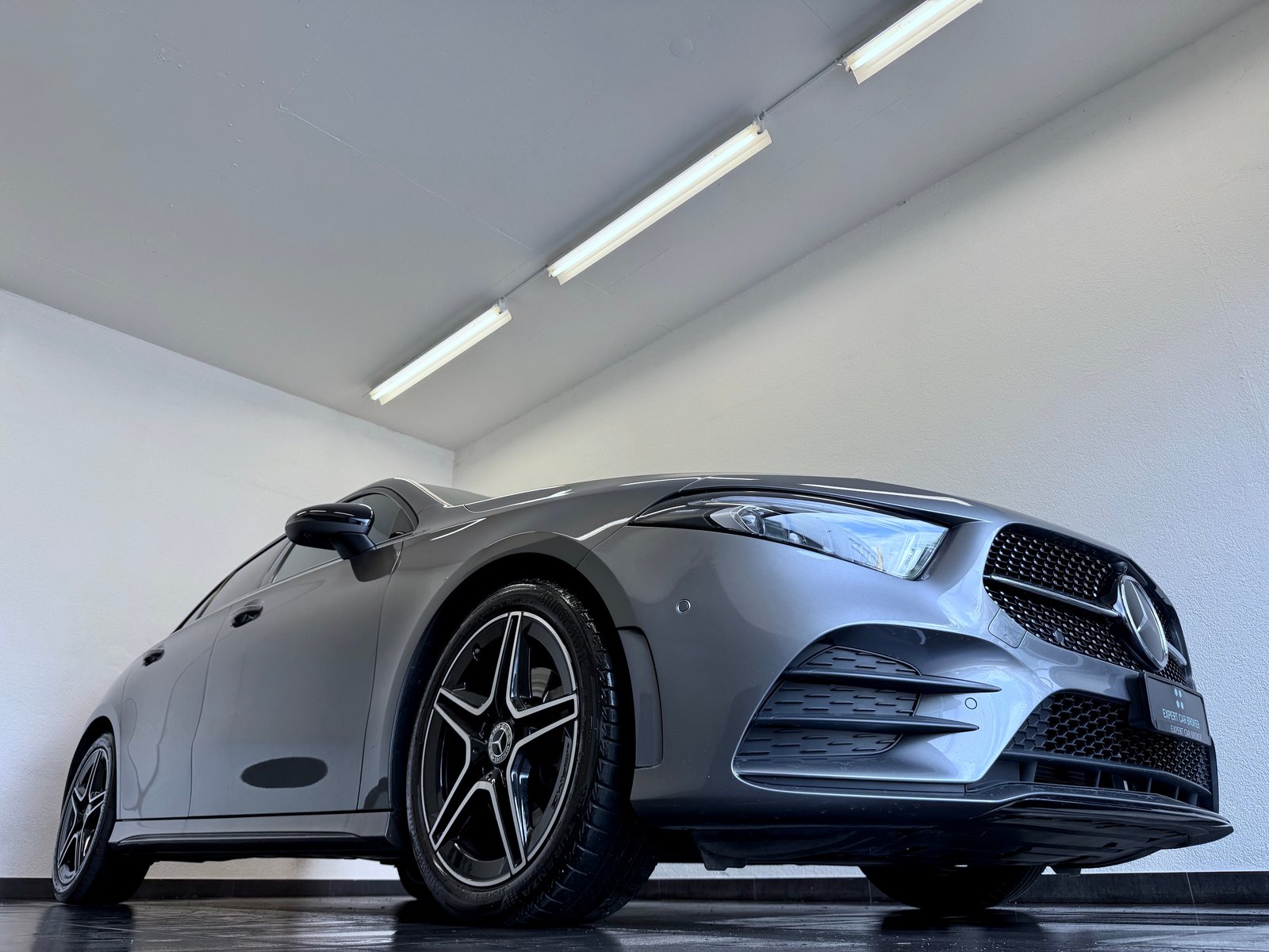 MERCEDES-BENZ A 180 7G-DCT, Essence, Occasion / Utilisé, Automatique - 3