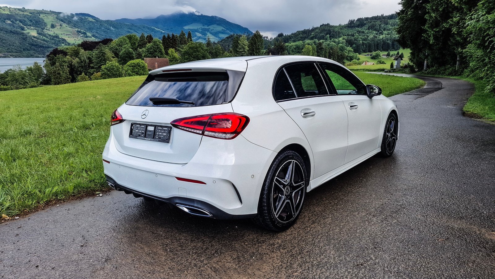 MERCEDES-BENZ A 180 d AMG Line, Diesel, Second hand / Used, Automatic - 3
