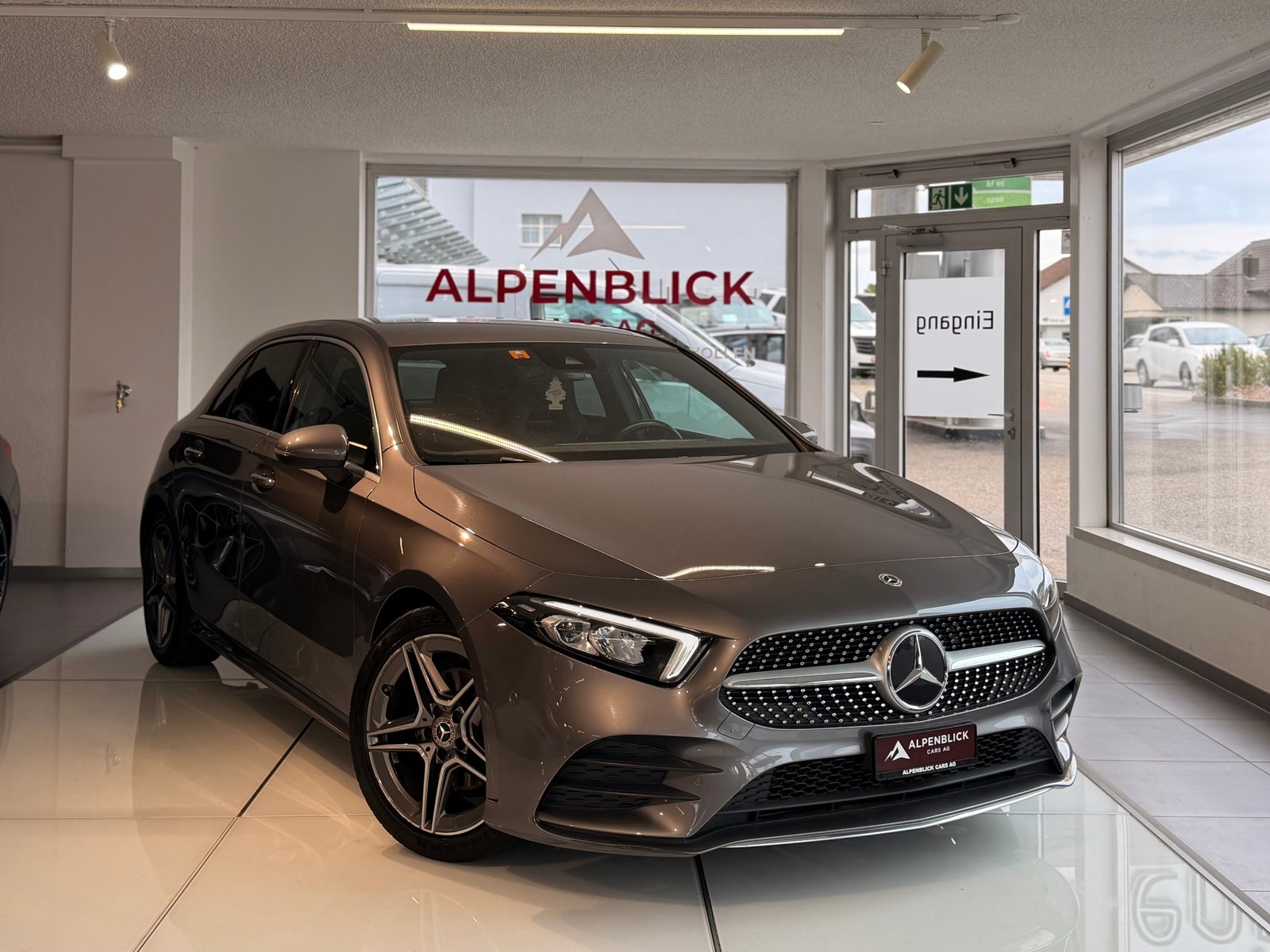 MERCEDES-BENZ A 180 Style 7G-DCT