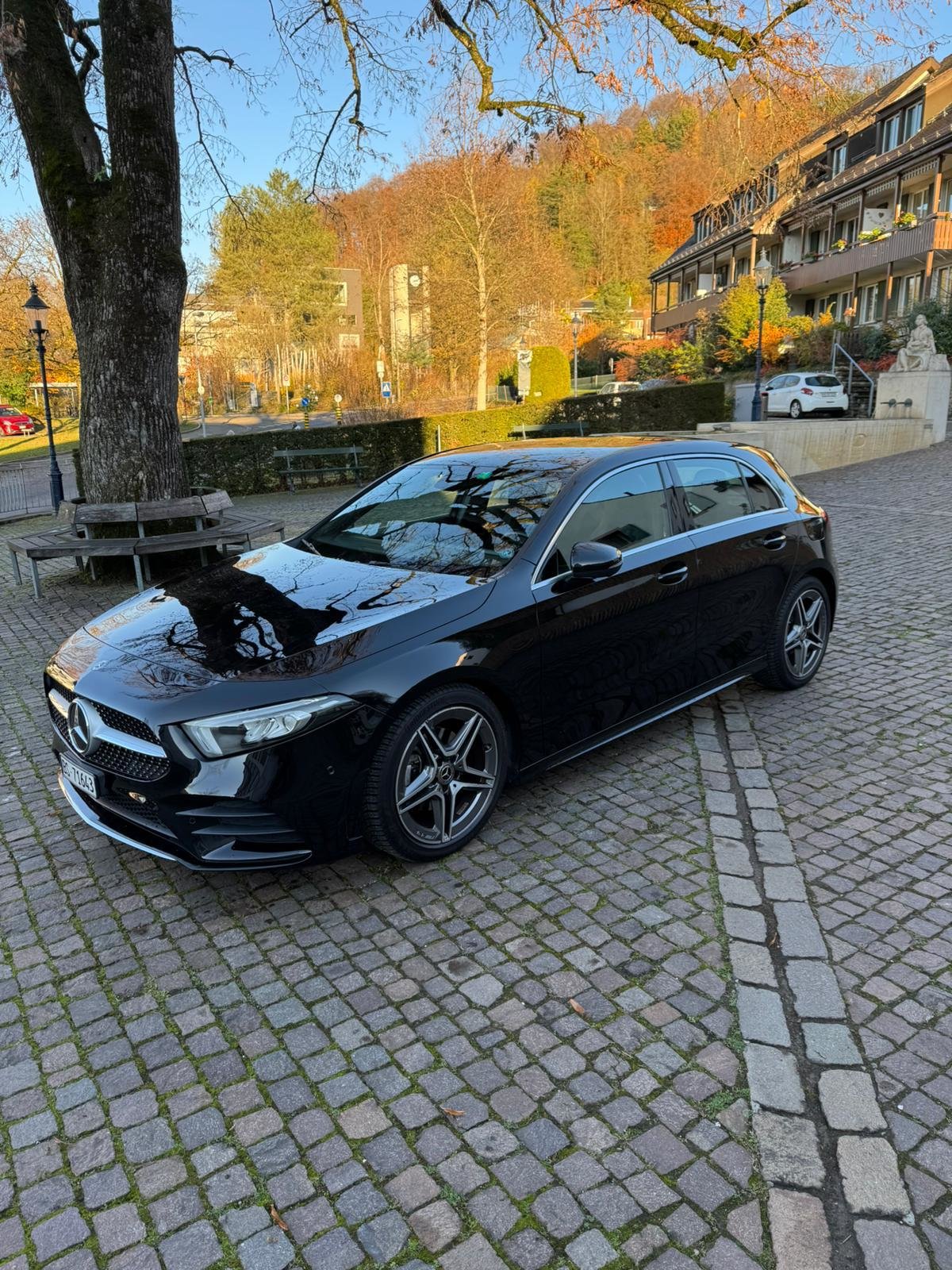 MERCEDES-BENZ A 180 AMG Line 7G-DCT, Benzin, Occasion / Gebraucht, Automatik - 4