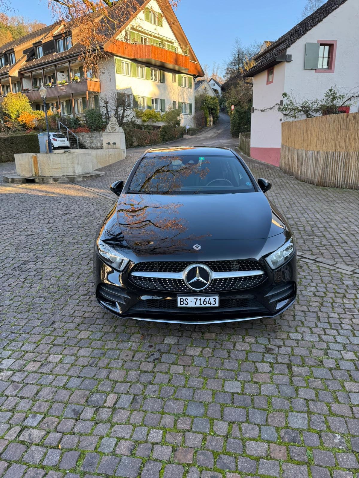 MERCEDES-BENZ A 180 AMG Line 7G-DCT, Benzin, Occasion / Gebraucht, Automatik - 5