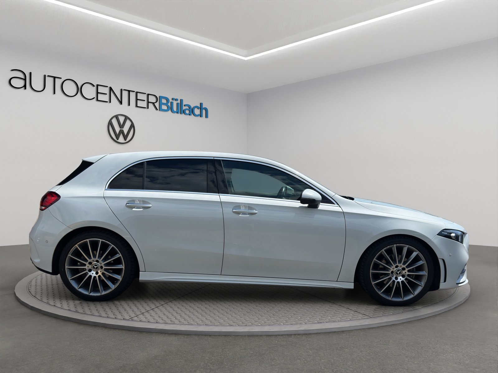 MERCEDES-BENZ A 180 d AMG Line, Diesel, Occasion / Gebraucht, Automatik - 4