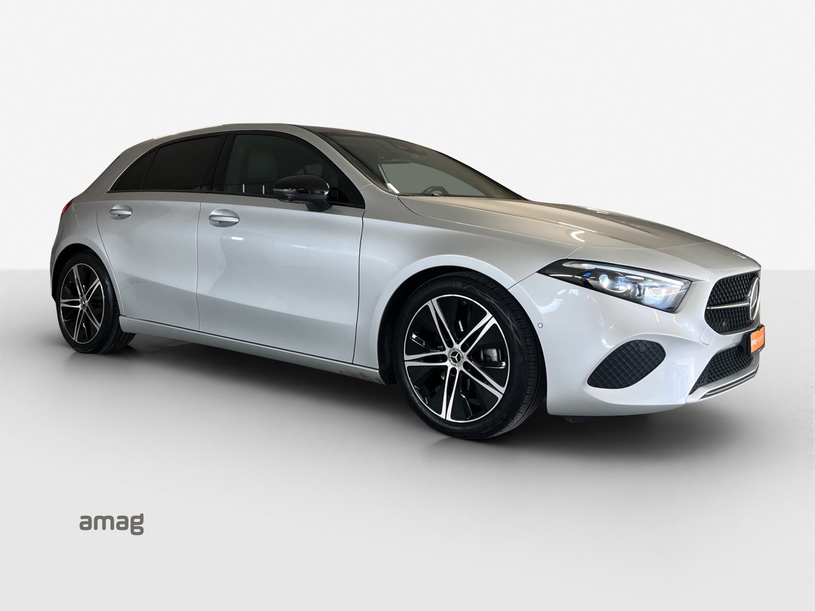 MERCEDES-BENZ A 180, Benzin, Occasion / Gebraucht, Automatik - 6