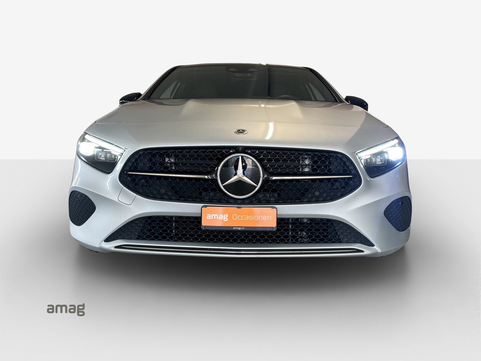 MERCEDES-BENZ A 180, Benzin, Occasion / Gebraucht, Automatik - 7